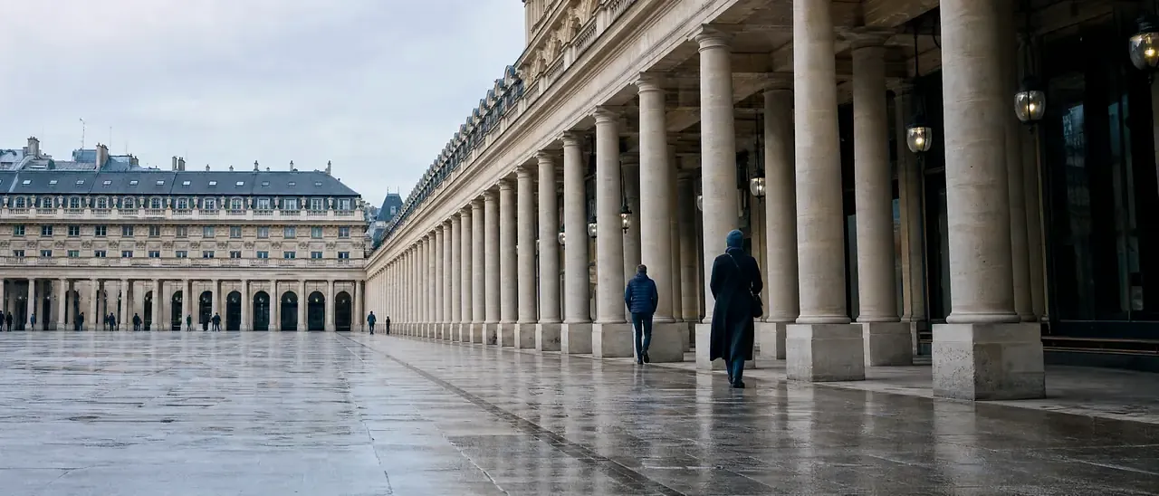 Les arcades du Palais-Royal à Paris, où siège le Conseil constitutionnel